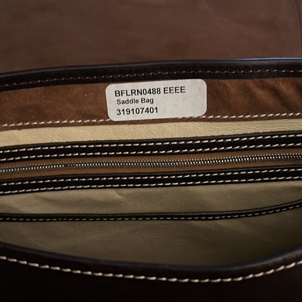 New Dooney and Bourke bag - Picture 9 of 14